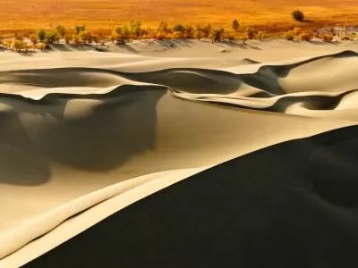 《葫芦岛暮吟》,分类:🎊精选壁纸,发布时间:2026-01-09 《葫芦岛暮吟》,分类:🎊精选壁纸,标签:1. 葫芦岛, 2. 自然风光, 3. 沙海奇观