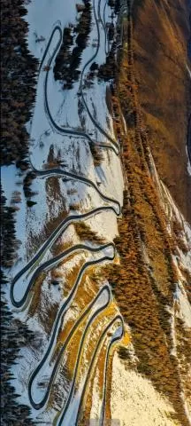 喀纳斯秋季美景,分类:🎊精选壁纸,发布时间:2026-01-09 喀纳斯秋季美景,分类:🎊精选壁纸,标签:喀纳斯, 打击非法, 黄色活动